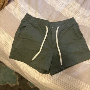 Vuori Green Women's Shorts